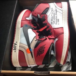 Air Jordan 1 x Off White Chicago Colorway.